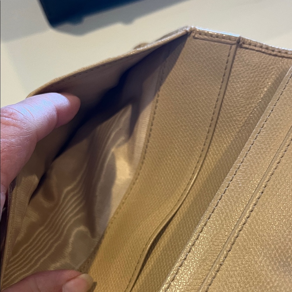 CHANEL Tan Leather Wallet with Logo - Picture 3 of 12